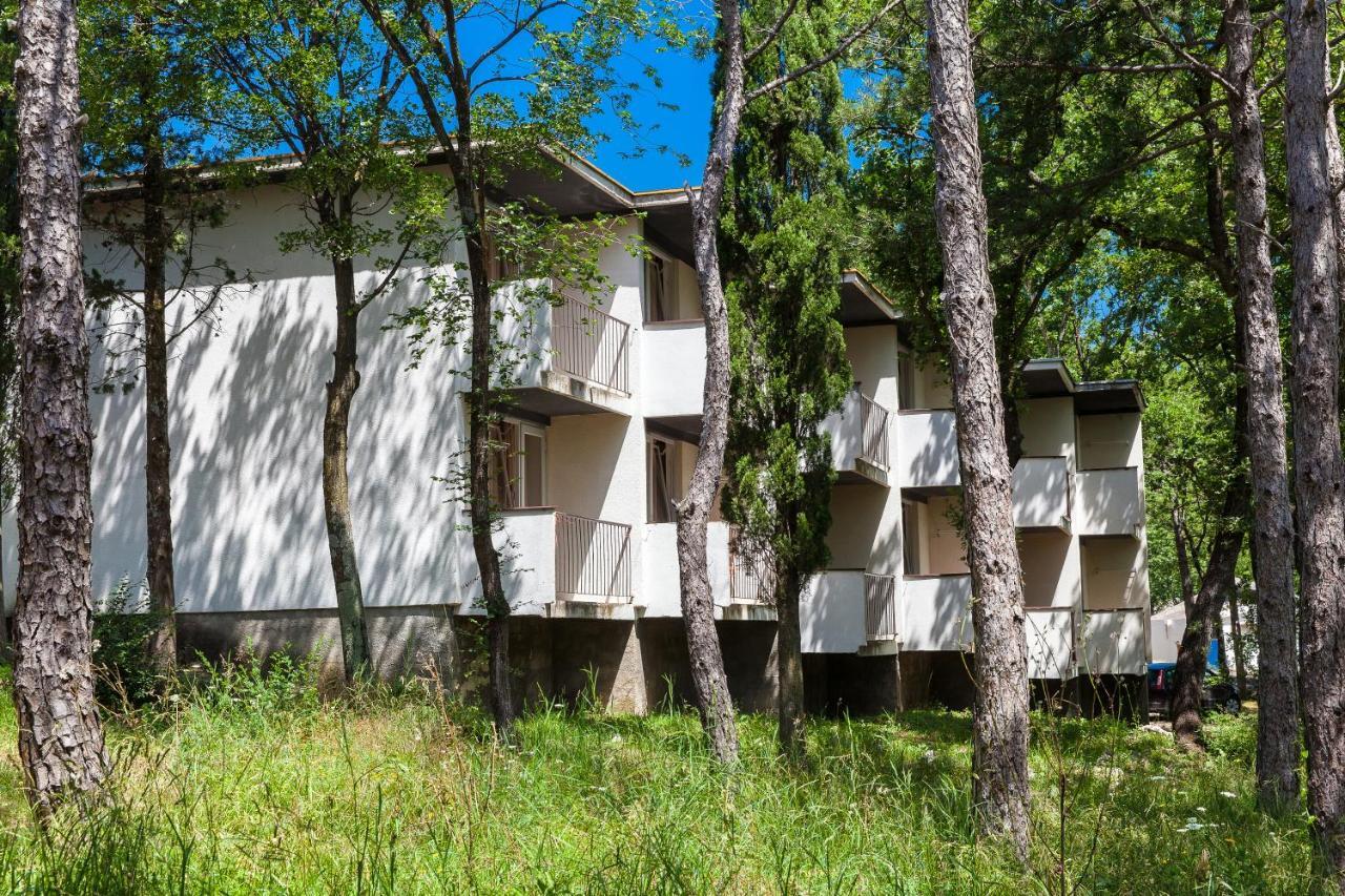 Holiday Resort Kacjak Dramalj Eksteriør bilde